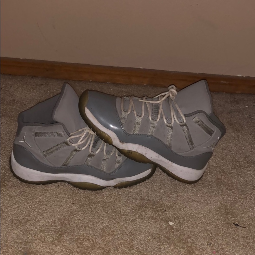 Jordan cool grey 11